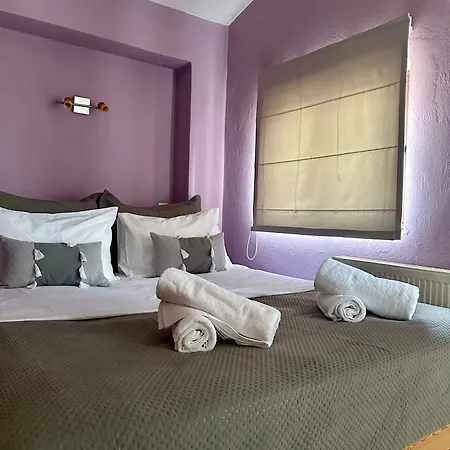 Christina's * Skiathos Chora